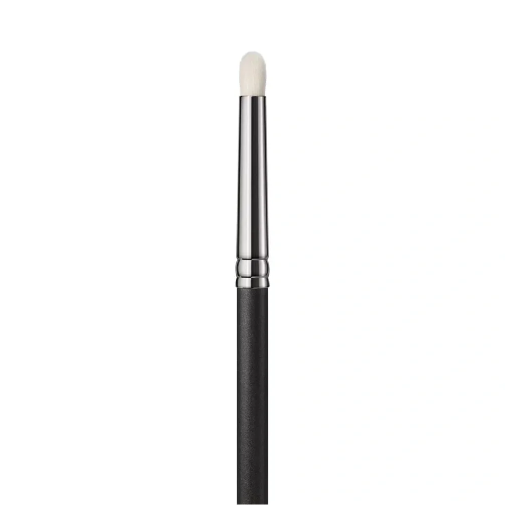 Mac 219S Synthetic Pencil Shaped Brush Brand New in Package Authentic